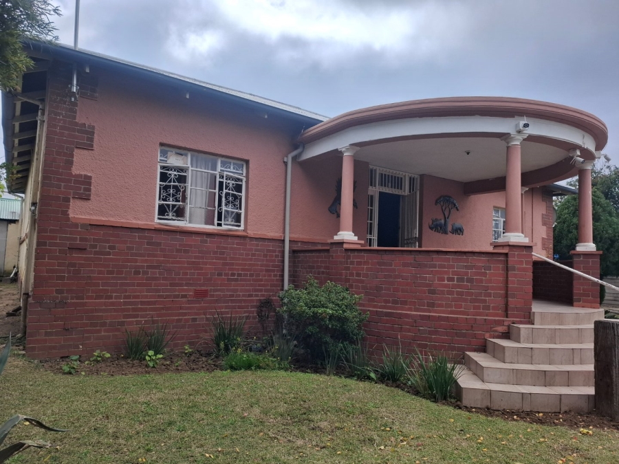 4 Bedroom Property for Sale in Kroonheuwel Free State
